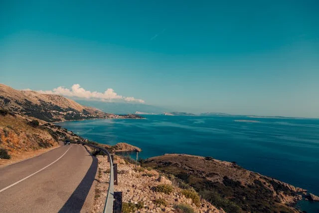 7 Countries with Coastline
